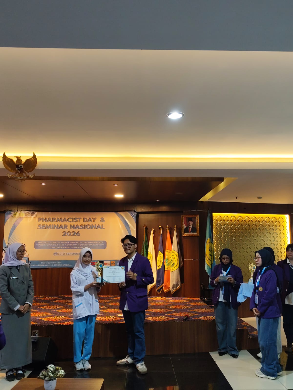 Siswa SMK Bina Husada Mandiri Jakarta Raih Juara 2 Lomba Meracik Obat dan PIO pada Pharmacist Day 2026 Universitas Pakuan